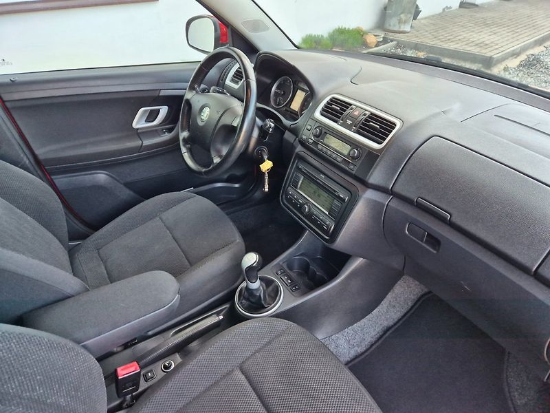 Škoda Fabia (2008) 1.9 TDI ROZVODY TOP - fotka 11 z 35