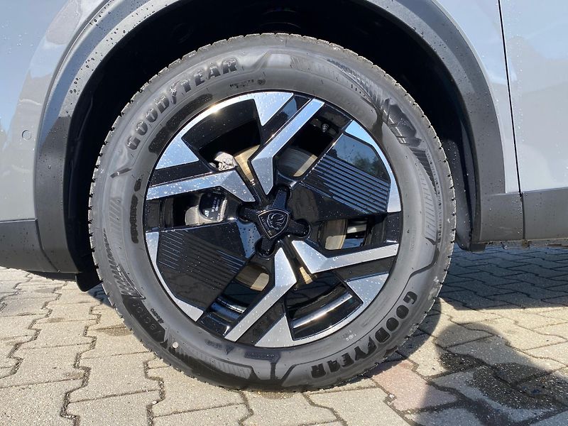 Peugeot 2008 (2026) ALLURE Hybrid 145 e-DCS6  - fotka 23 z 24