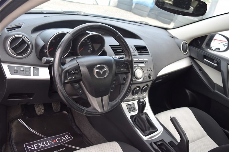Mazda 3 1,6 i 77KW VÝHŘEV NOVÁ STK - fotka 14 z 47