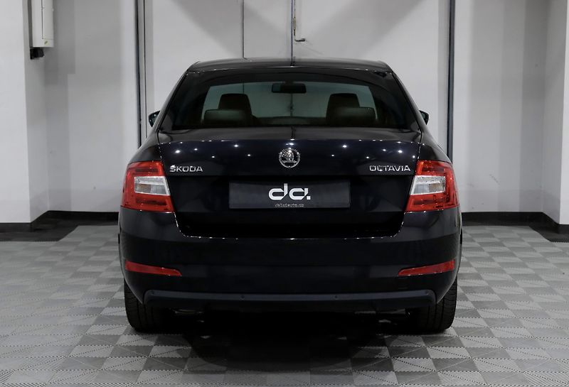 Škoda Octavia 3 1.4 TSI 110 kW - fotka 7 z 28