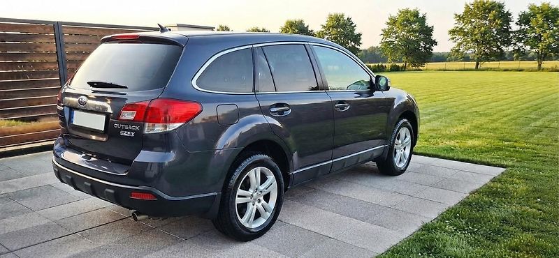 Subaru Outback 2.5 4x4 automat - fotka 2 z 28