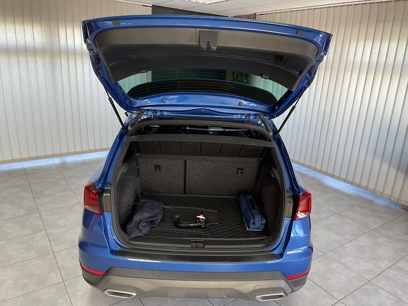 Seat Arona 1.0 TSi FR  ČR 1.MAJ ZÁRUKA  - fotka 25 z 26