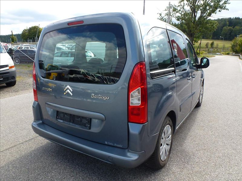 Citroën Berlingo 1,6 HDi  Multispace - fotka 8 z 44
