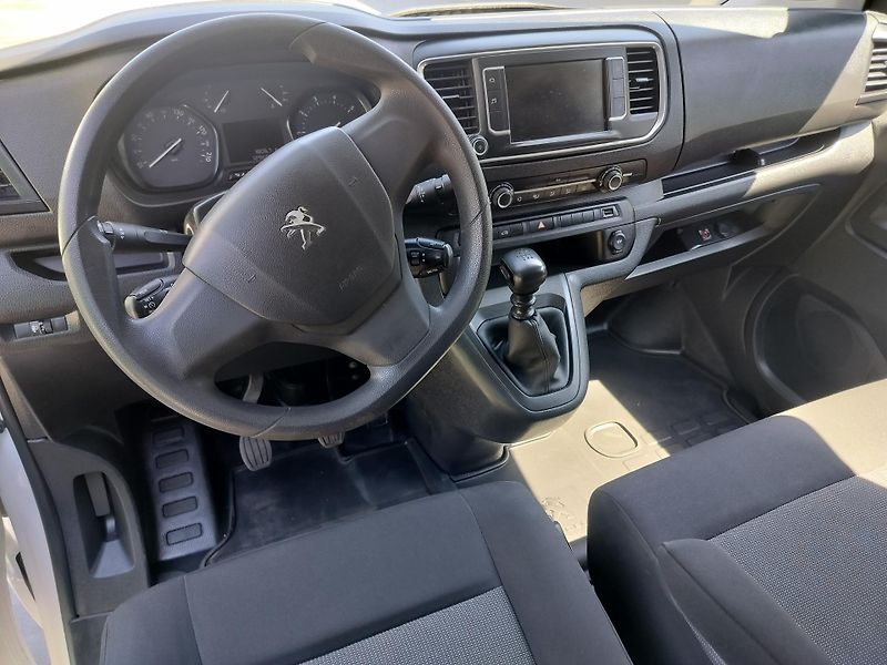 Peugeot Expert 1.5 BlueHDI - fotka 12 z 24