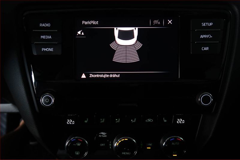 Škoda Octavia (2019) Ambition 1.4 TSI, Tempomat - fotka 17 z 18