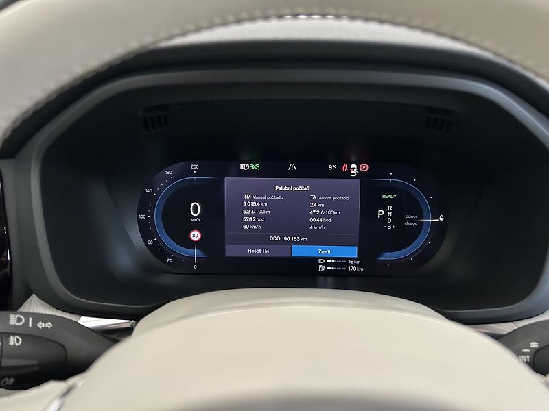 Volvo XC60 2.0 T6 4x4 Recharge PLUS Panor - fotka 21 z 28
