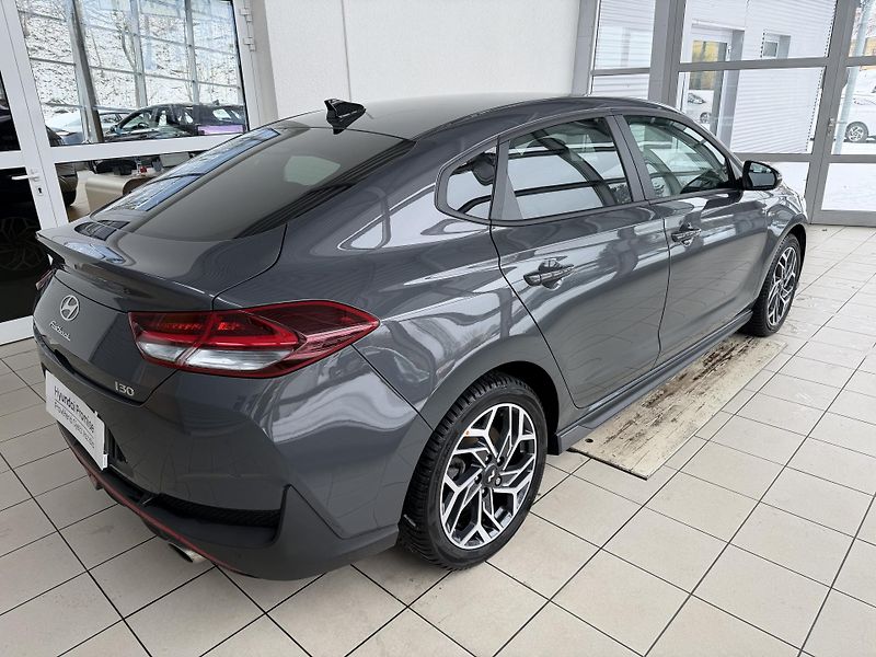 Hyundai i30 (2024) 1.0T-GDi 74kW N-line AT - fotka 4 z 17