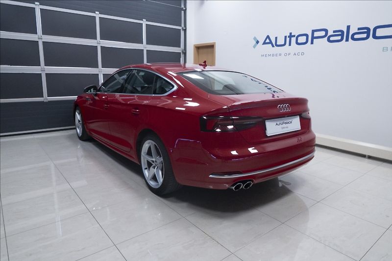Audi A5 2,0 TDI SPORTBACK NAVI KAMERA - fotka 6 z 44