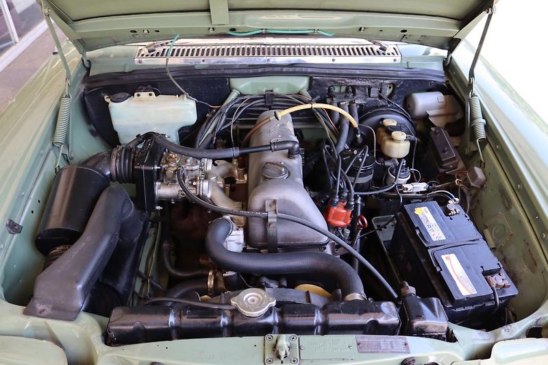 Mercedes-Benz 115 W115 230.4 manuál - fotka 49 z 50