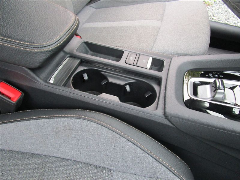 Škoda Octavia Combi 2.0TDi DSG Selection - fotka 29 z 59