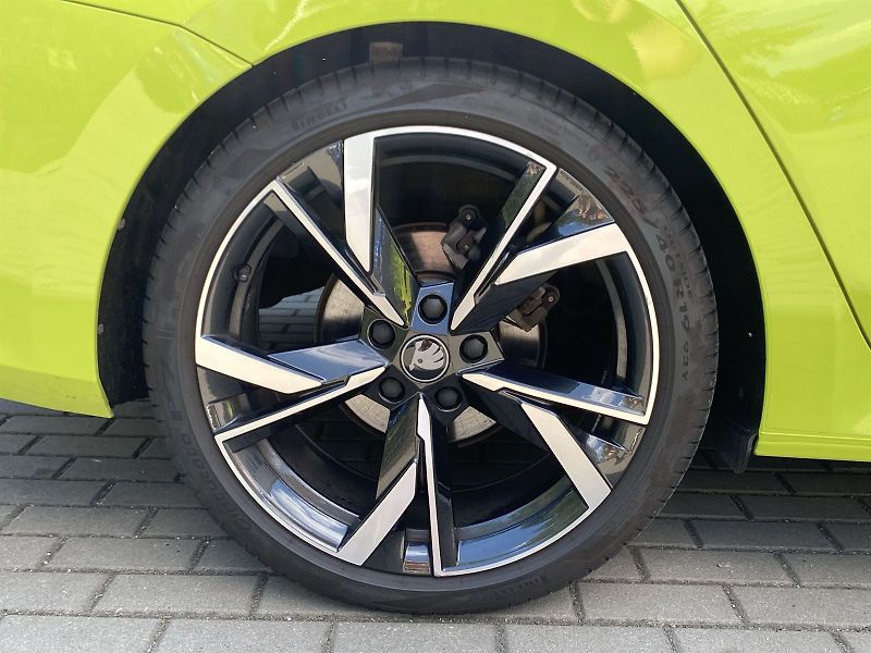 Škoda Octavia (2025) 1.5 TSI DSG SportLine - fotka 30 z 35