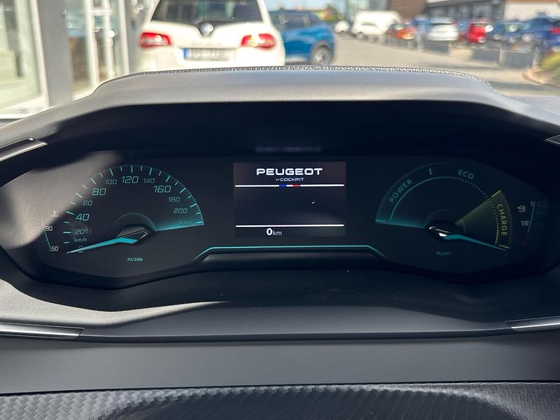 Peugeot 2008 STYLE - fotka 11 z 29