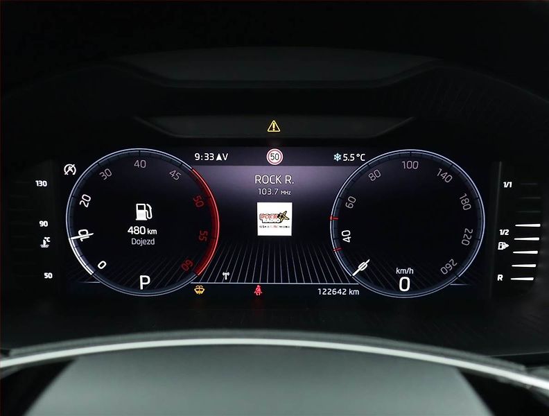 Škoda Karoq (2023) 2.0 TDI - fotka 11 z 24