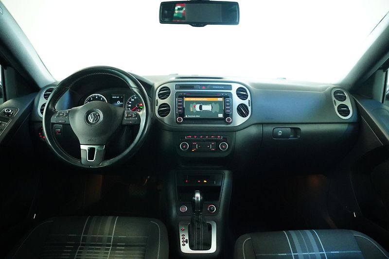 Volkswagen Tiguan - fotka 5 z 27