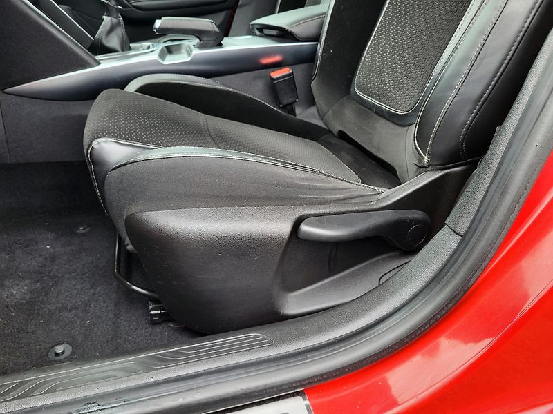 Renault Mégane 1.6 SCe 84kW R.S. LINE *ČR - fotka 29 z 48