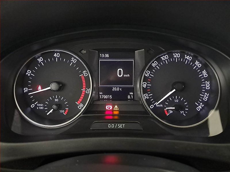 Škoda Rapid (2016) Spaceback 1.2 TSI - fotka 11 z 17