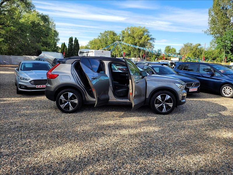 Volvo XC40 T4 Recharge,R-design kůže - fotka 15 z 43