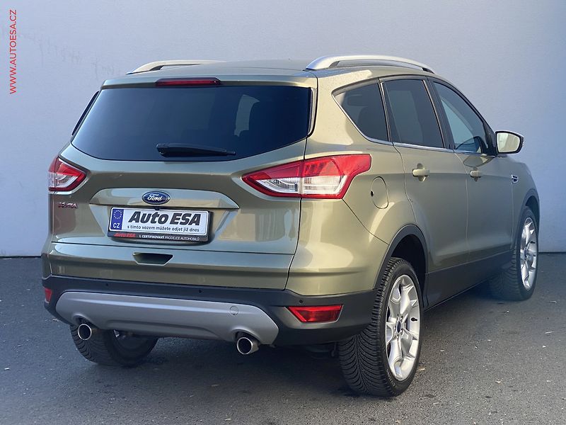 Ford Kuga (2013) 2.0 TDCI 4x4, AT, kůže - fotka 4 z 17