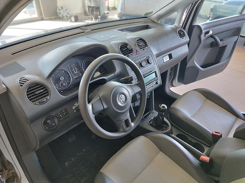 Volkswagen Caddy (2011) 2,0TDI,4X4,KLIMA,ALU,7MÍST - fotka 19 z 28