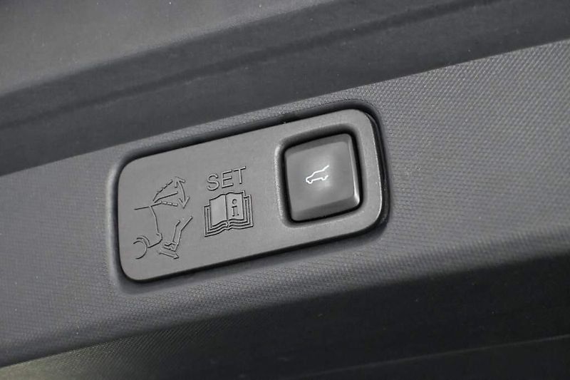 Ford Mustang Mach-E (2022) AWD PREMIUM Matrix LED iACC BO - fotka 26 z 38