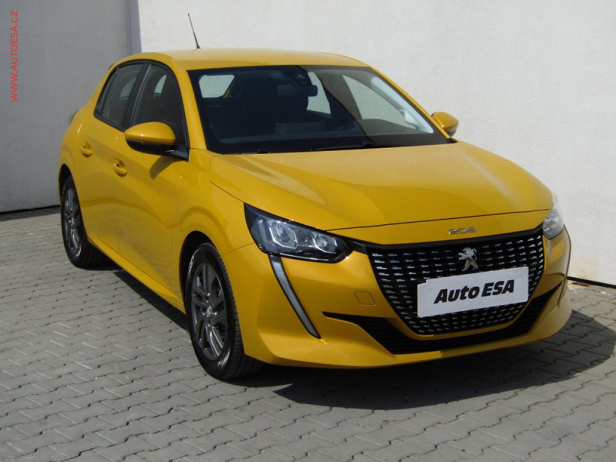 Peugeot 208 1.2, navi