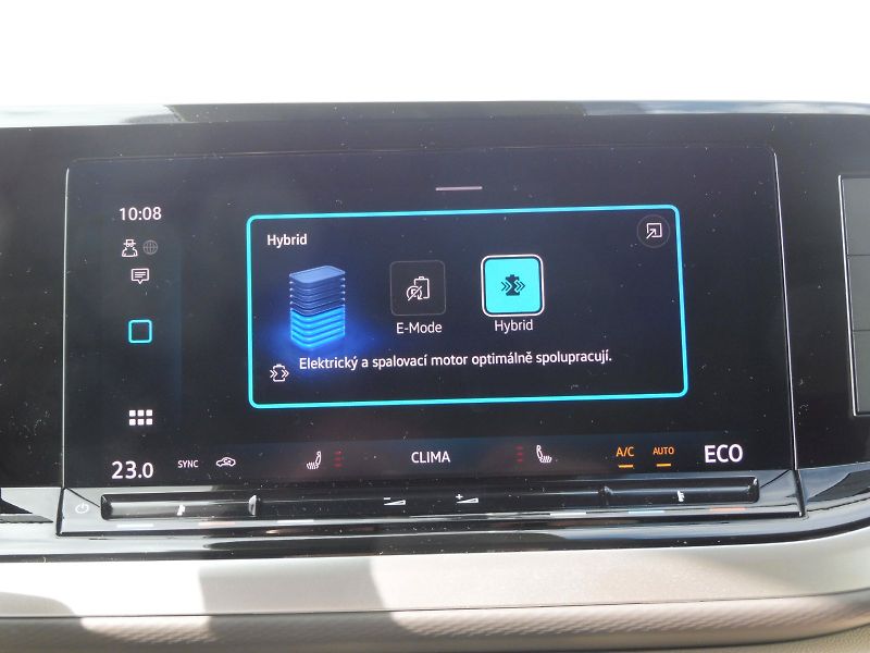 Volkswagen Multivan (2025) Long Life 1,5 TSI PHEV 180kW D - fotka 13 z 30