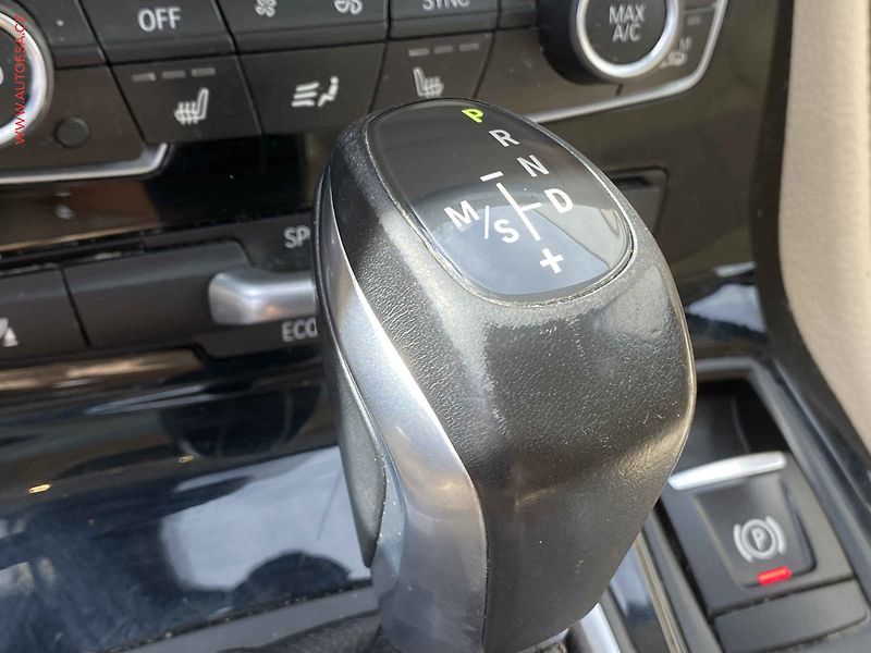 BMW Řada 2 (2017) 2.0T 225i xDrive, LuxuryLine - fotka 15 z 21