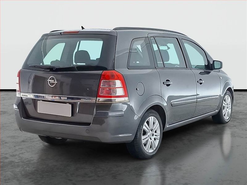 Opel Zafira (2013) 1.7 CDTI, 7 míst, nová STK - fotka 5 z 16