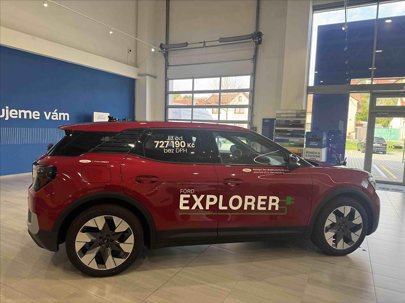 Ford Explorer PREMIUM RWD 77 kWh Prodloužený - fotka 5 z 13
