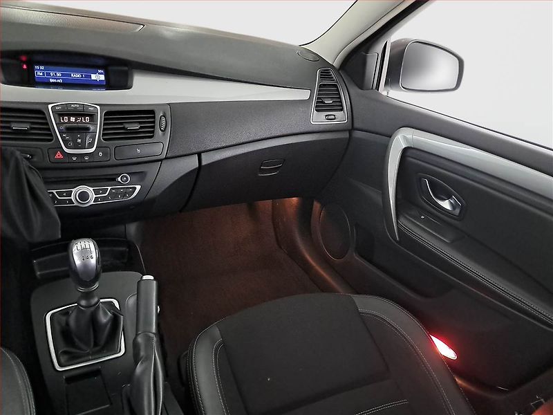 Renault Laguna (2012) 1.5 dCi, slušný stav, Tempomat - fotka 8 z 18