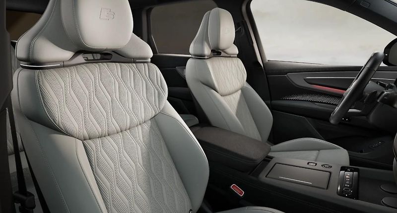 Audi Q7 TDI Q 220 kW MAXvýb 10/2026 - fotka 7 z 10