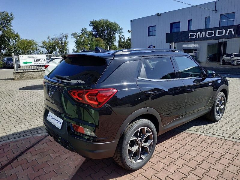 KGM Korando 1.5T, ELEG.,2WD, AT, SKLADEM - fotka 5 z 31