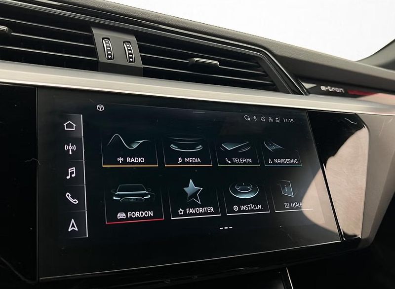 Audi Q8 e-tron 55 Q 360k Matrix Vzduch Pano - fotka 20 z 35