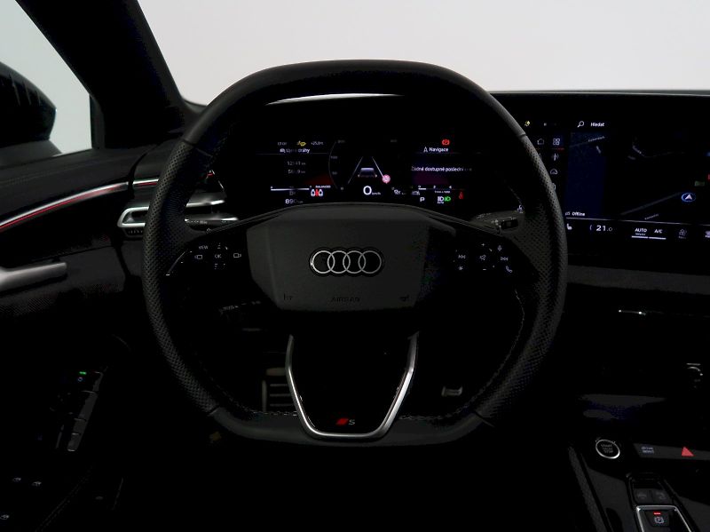 Audi A5 (2025) AVANT S-LINE 2.0TDI 150KW 4x4 - fotka 18 z 40