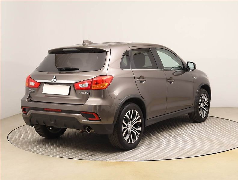Mitsubishi ASX (2020) 1.6 MIVEC, Serv.kniha, Xenony - fotka 5 z 20