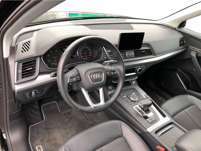 Audi Q5 DESIGN 2.0 TDI 140 KW Quattro - fotka 5 z 30