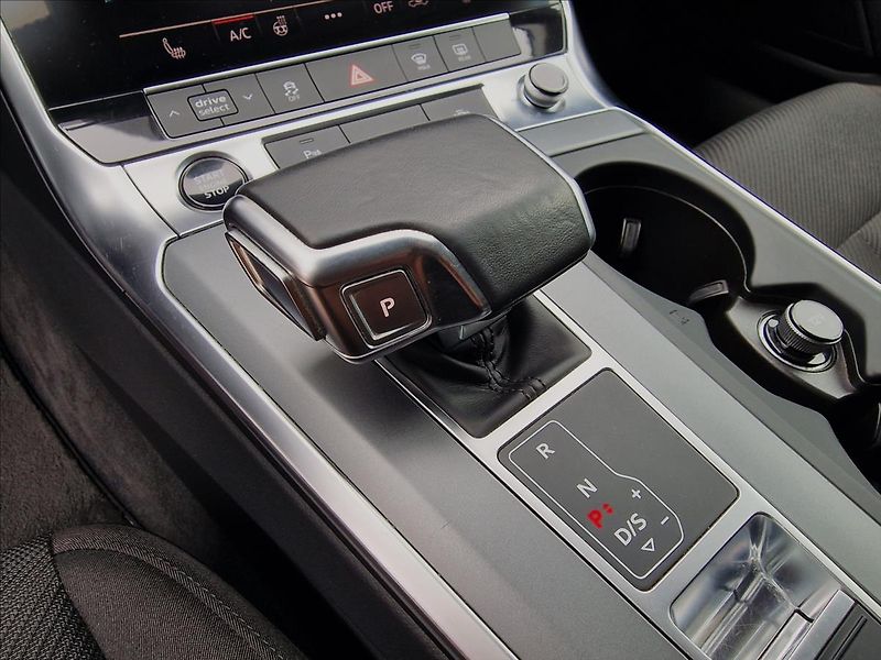 Audi A6 3.0TDI 180kW Quattro,ČR,1.Maj - fotka 35 z 50
