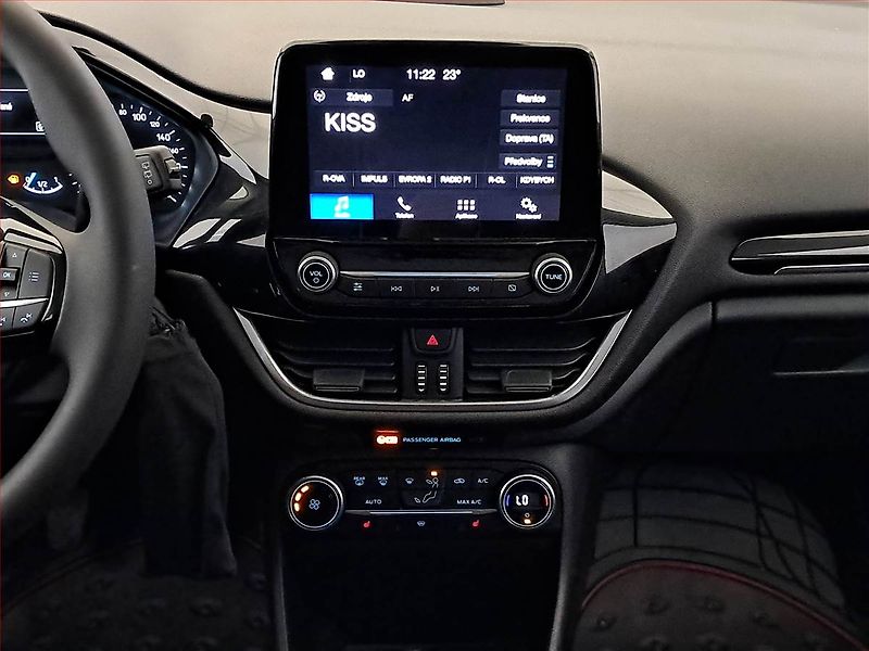 Ford Fiesta (2018) 1.1, Tempomat, Park. senzory - fotka 11 z 17