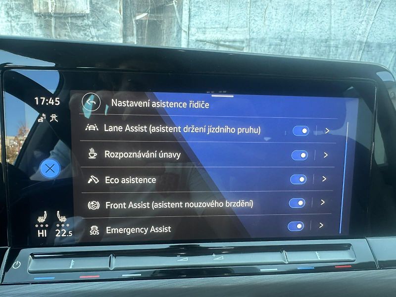 Volkswagen Golf (2022) 2.0TDi, 110KW,STYLE,MATRIX,DPH - fotka 24 z 26