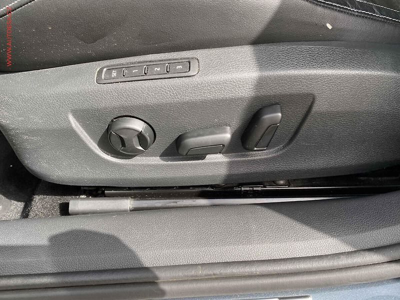 Škoda Superb (2021) 2.0 TDi, SportLine, DSG, LED - fotka 14 z 20