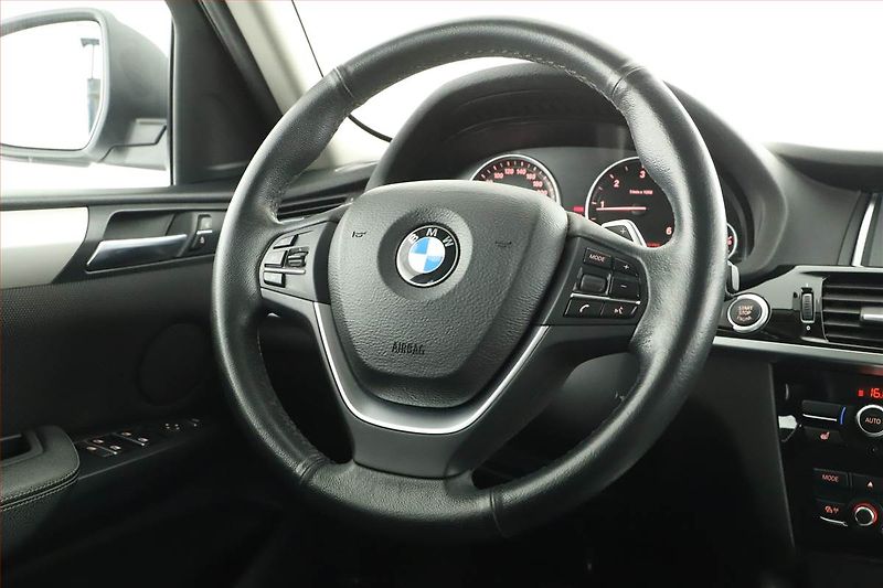 BMW X4 (2014) xDrive20d, 4X4, Automat, Kůže - fotka 8 z 20
