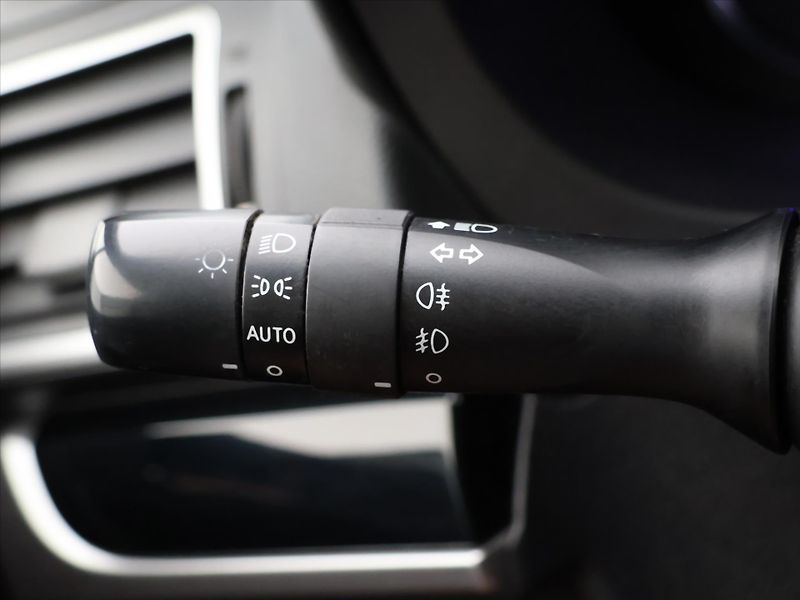 Subaru Forester 2,0 i-L 110kW Comfort 4x4 CZ - fotka 17 z 32