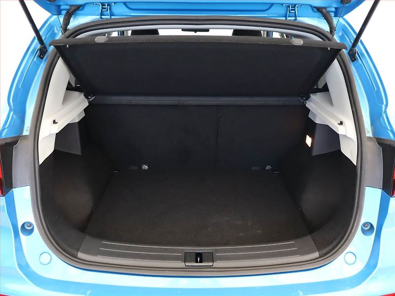 MG ZS (2023) Essential 1.5, Serv.kniha - fotka 11 z 14