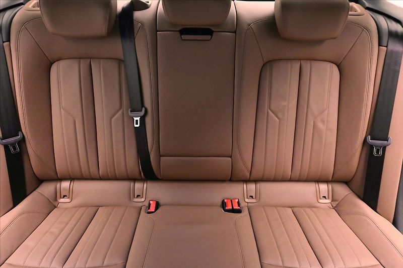 Audi A6 2,0 TDI 150kW QUATTRO Záruka a - fotka 28 z 31