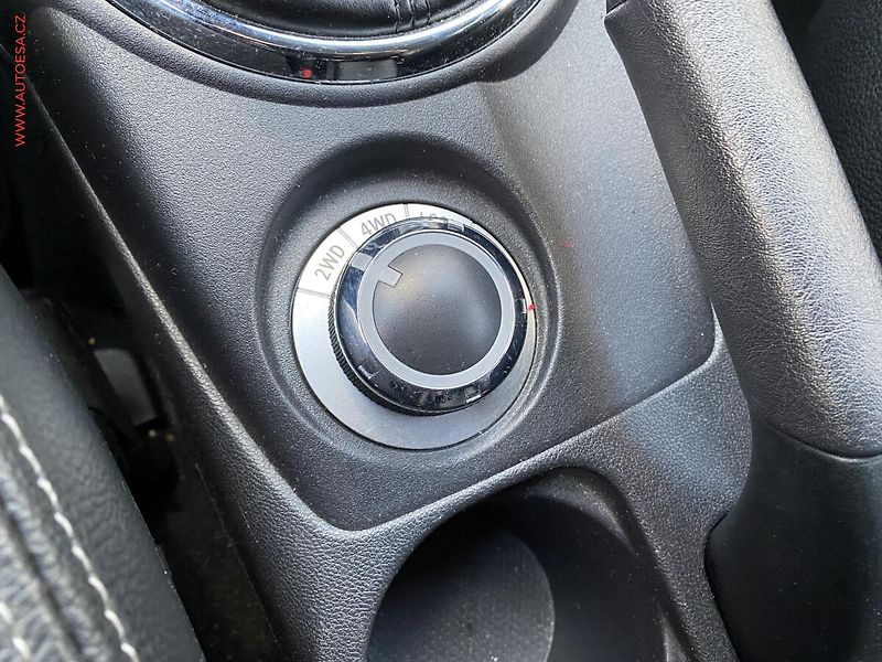Peugeot 4008 (2016) 1.6 HDi 4x4, Style, xenon - fotka 14 z 19