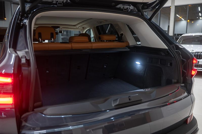 BMW X5 (2019) 30D 195 KW VZDUCH, PANO - fotka 15 z 46