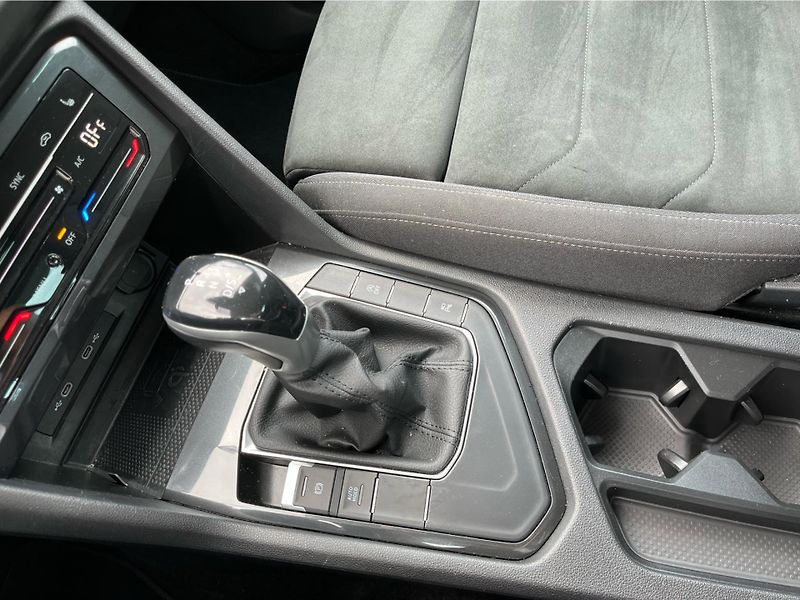 Volkswagen Tiguan Life 2.0 TDI 110 kW DSG - fotka 19 z 30