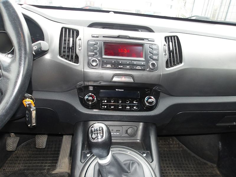 Kia Sportage 1,6GDi 99 kW ČR Serv.kn! - fotka 10 z 32