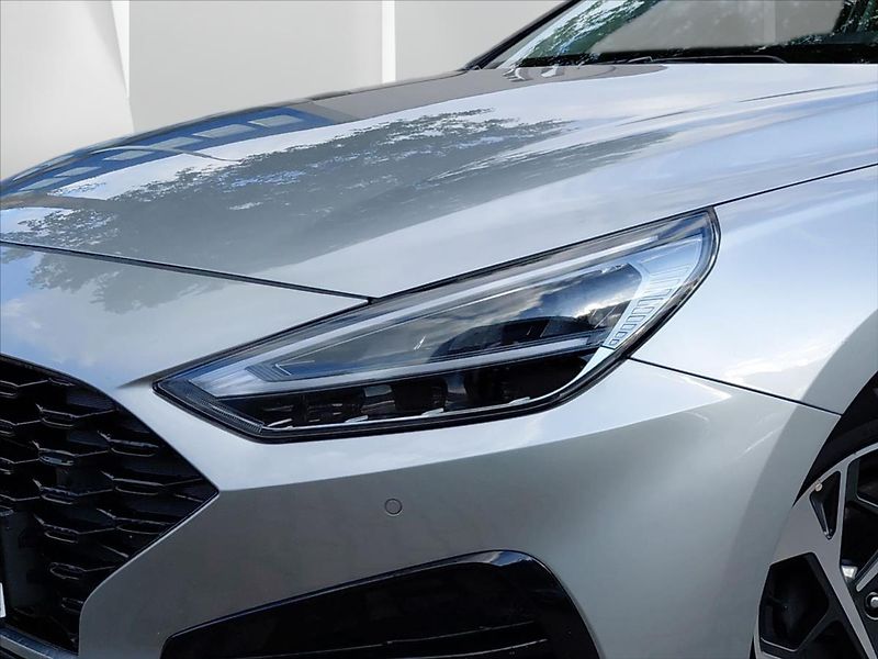 Hyundai i30 1,0   1.0 T-GDi Smart - fotka 9 z 25