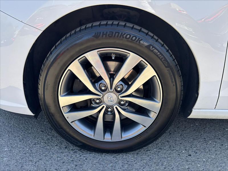 Hyundai i30 1,4 TGDi AT Style  TOP STAV - fotka 34 z 45